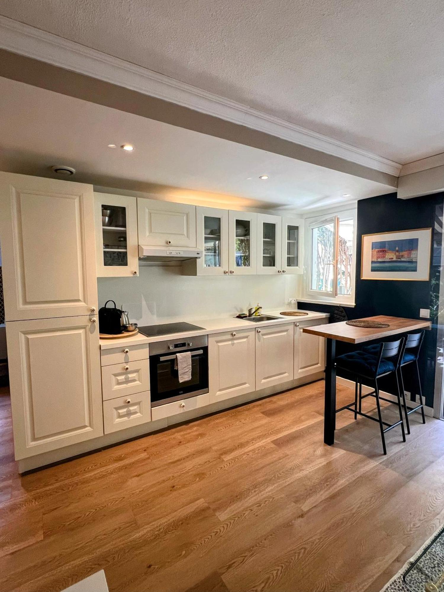 Superbe Appartement Avec Terrasse Jardin Et Parking Prive Saint-Tropez Ngoại thất bức ảnh