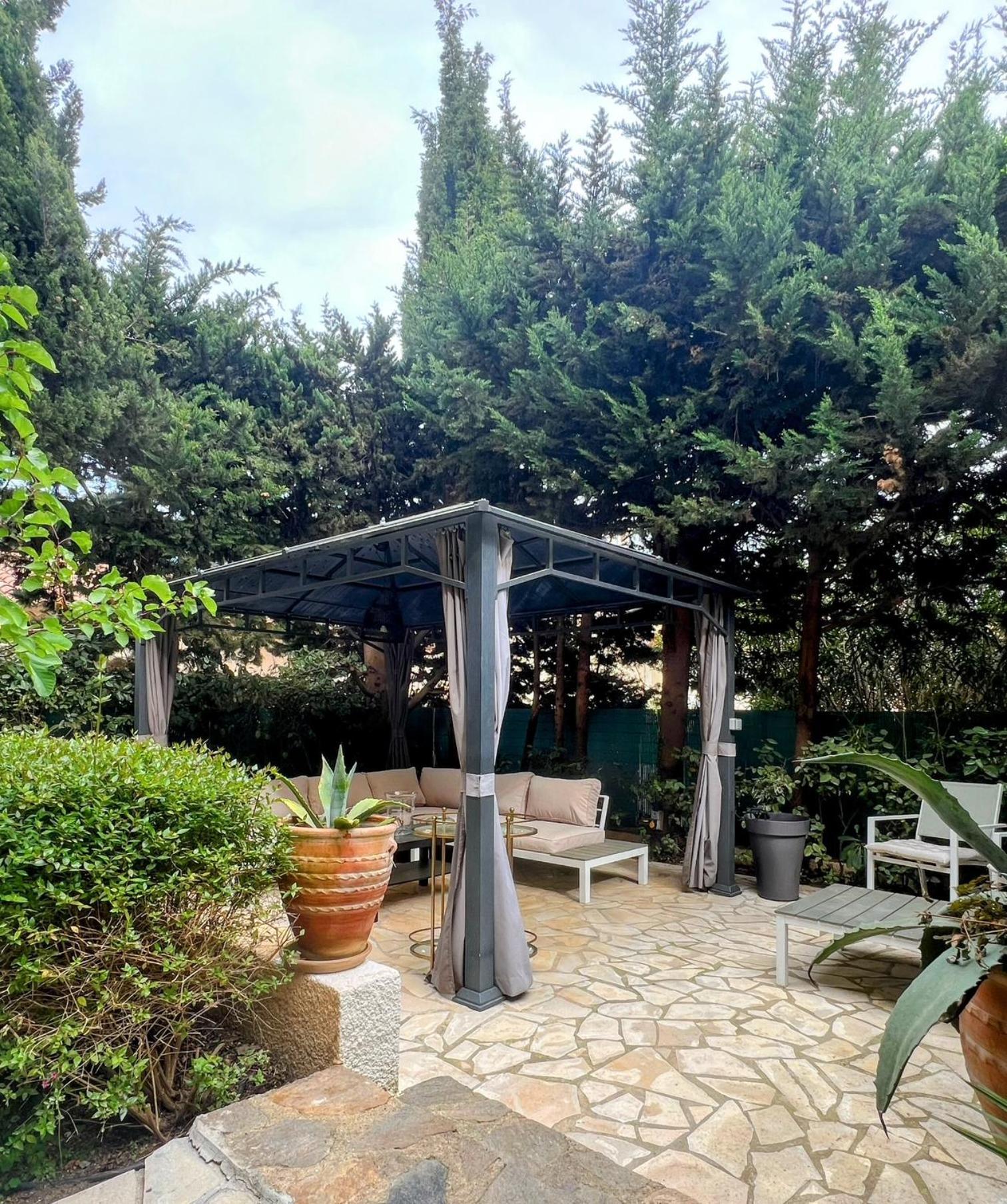 Superbe Appartement Avec Terrasse Jardin Et Parking Prive Saint-Tropez Ngoại thất bức ảnh