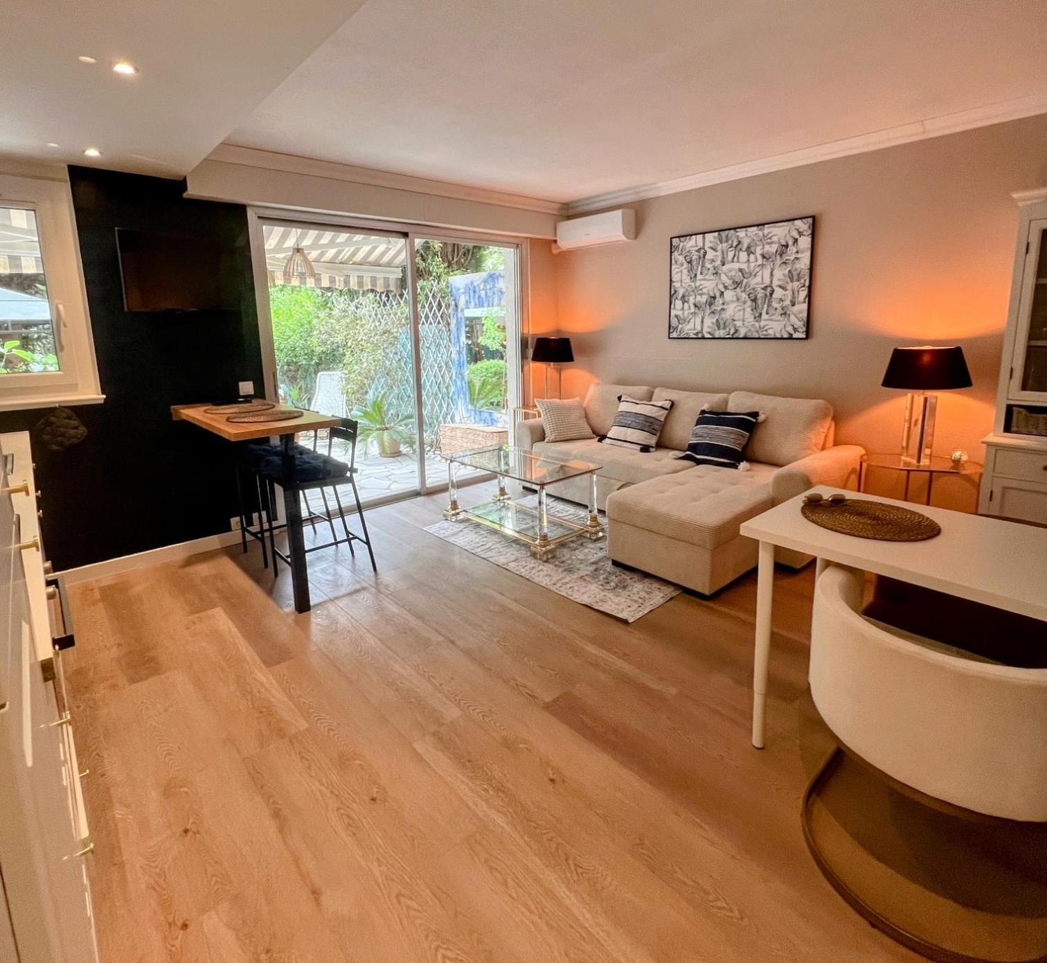 Superbe Appartement Avec Terrasse Jardin Et Parking Prive Saint-Tropez Ngoại thất bức ảnh